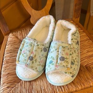 Silver Steps Blue and White Slip-On Slippers with Plush Lining